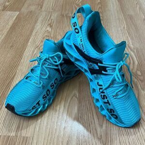 New Just So So Women’s Size 40 (9) Shoe               ( Third Generation)